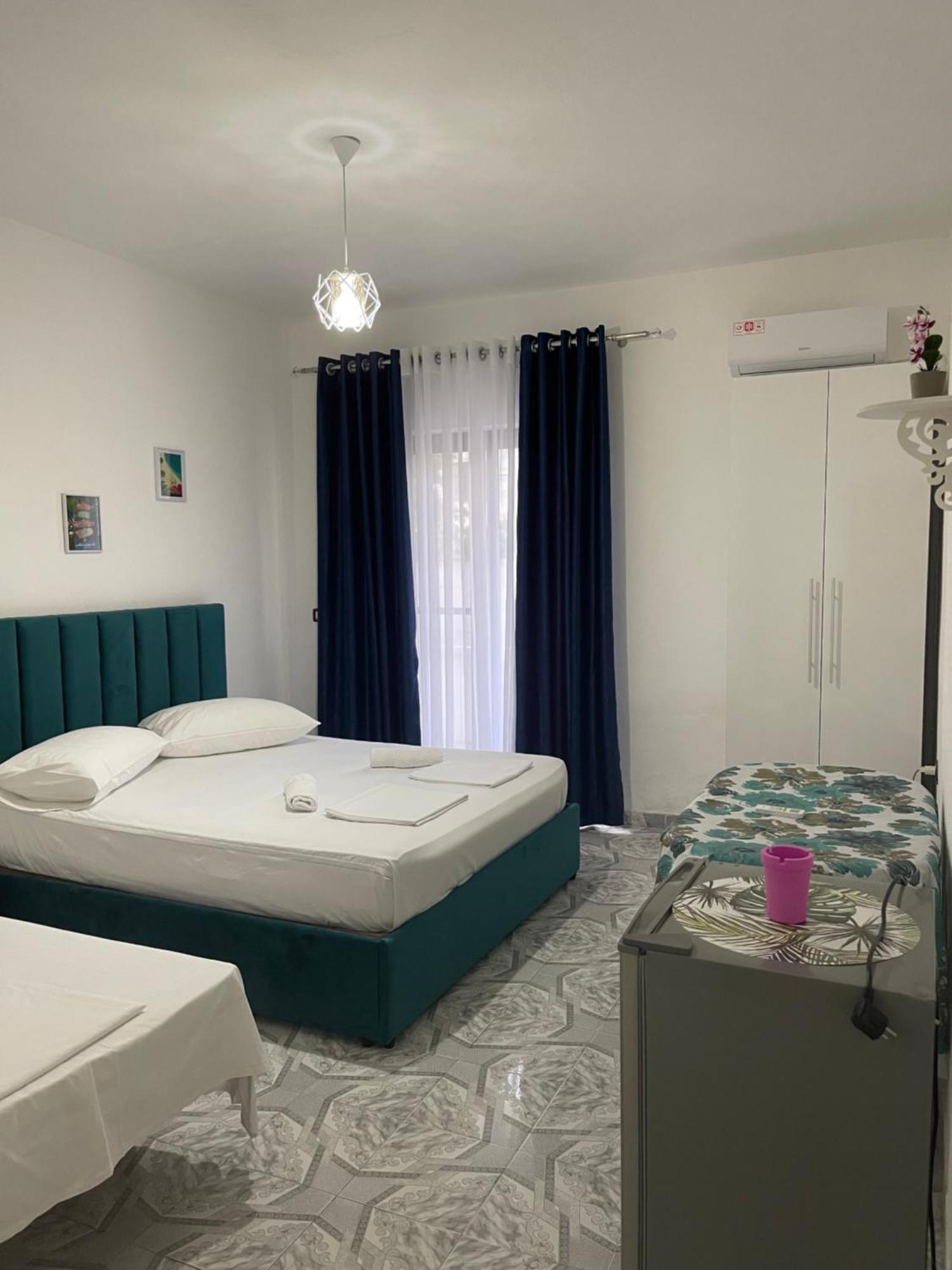 Mabel Rooms Durrës Buitenkant foto
